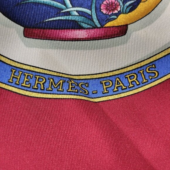 Auth HERMES Carre 90 - Cream Red Multi Silk Scarf - Picture 8 of 10